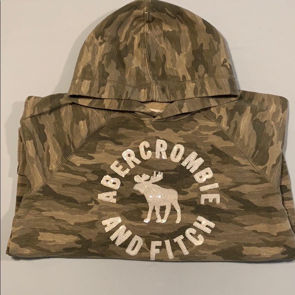 Girls Abercrombie camo hoodie